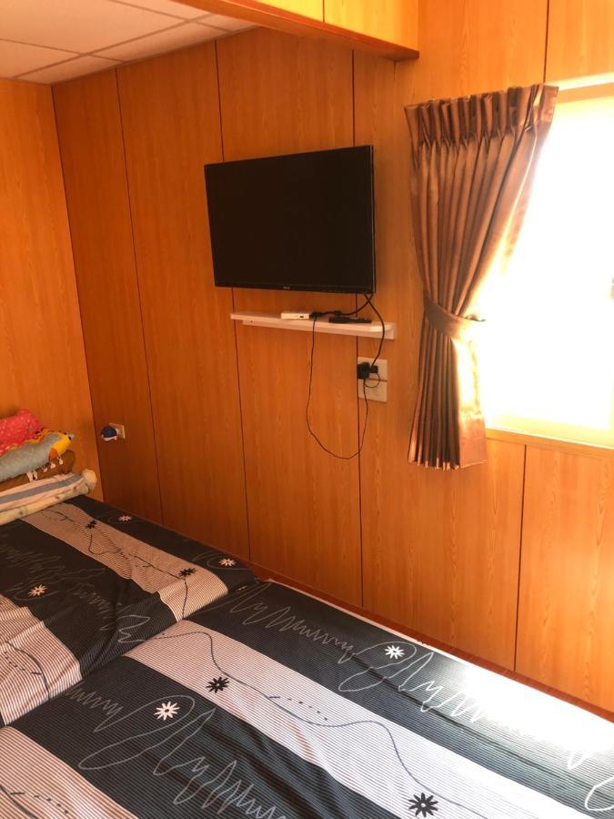Komei Container Homestay Qingshui Exteriör bild
