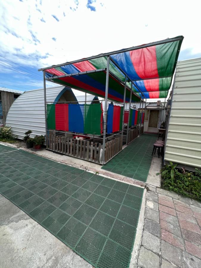 Komei Container Homestay Qingshui Exteriör bild